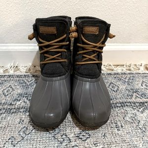 Women’s Sperry boots Size 5